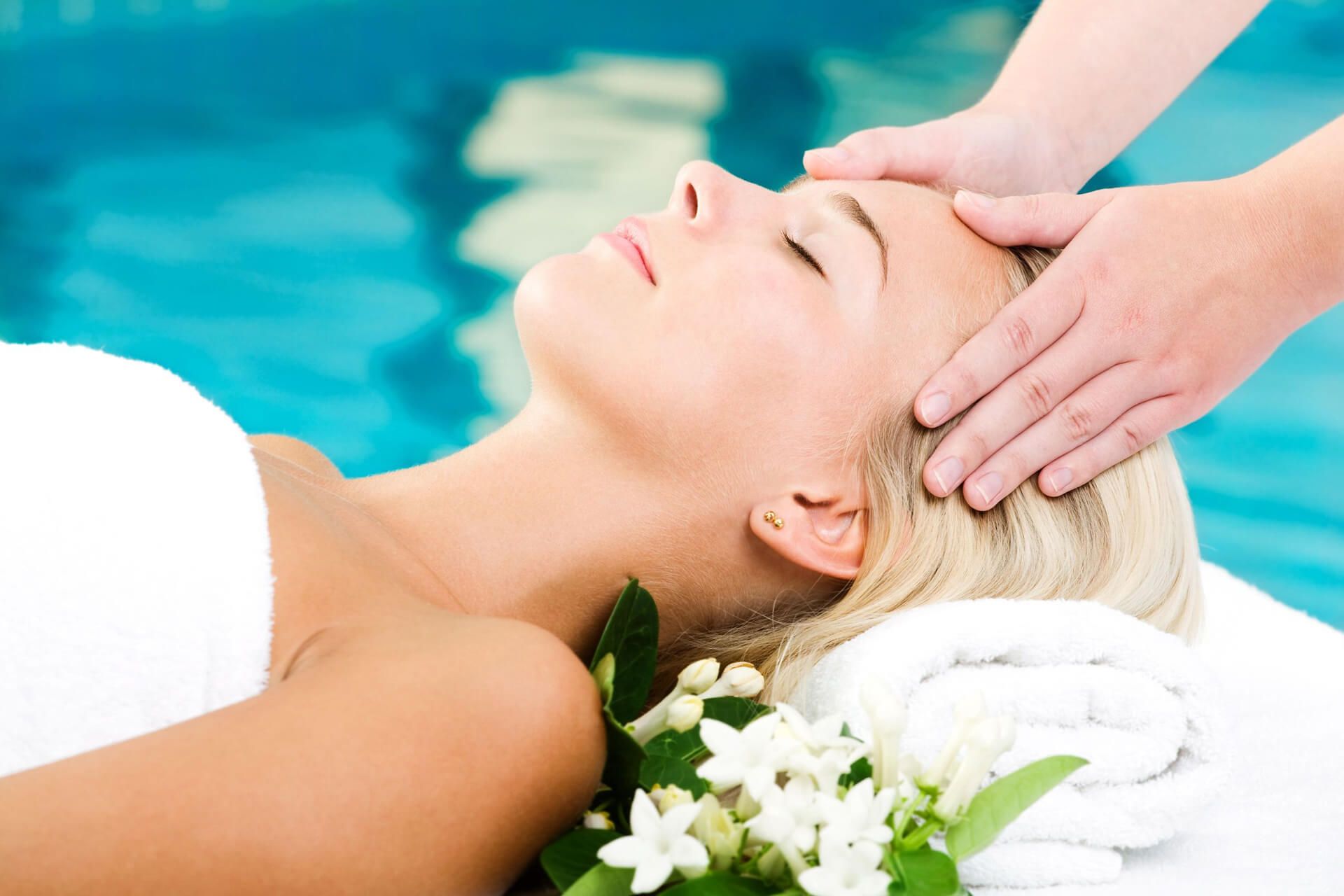 Four Hand Massage